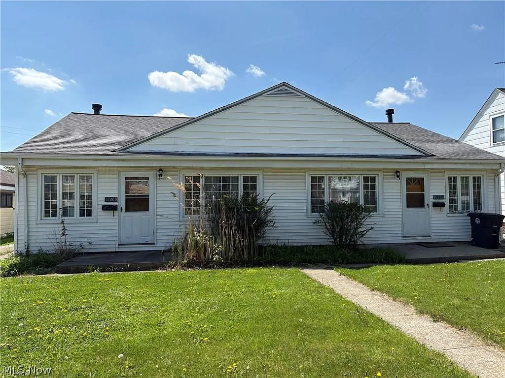 2 bed, 1.0 bath, 1632 sqft, $1,200 — Photo 1