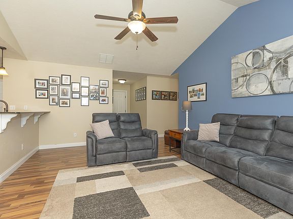 3rd image of 9130 Wynnfield Dr