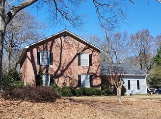 5225 Pine Needle Dr, Columbus, GA 31907
