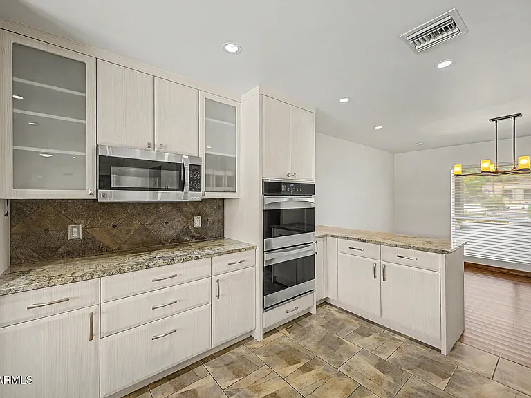 6133 E Mountain View Rd — Photo 15