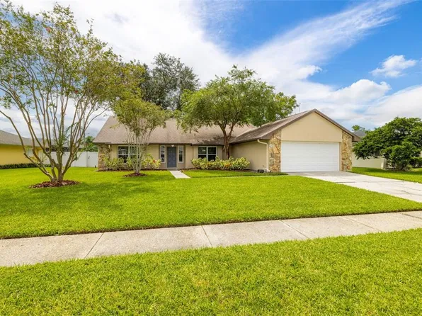 15019 Southfork Dr, Tampa, FL 33624