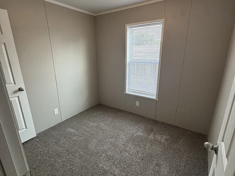 Five Seasons Davenport — Photo 30