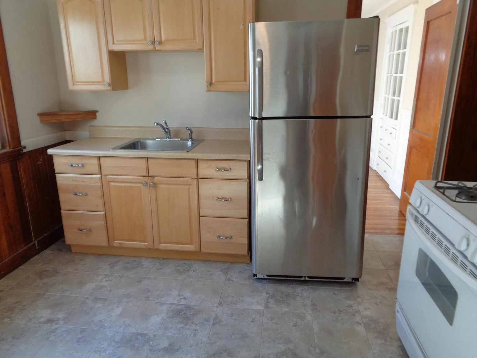 2 bed, 1200 sqft, $2,440 — Photo 4