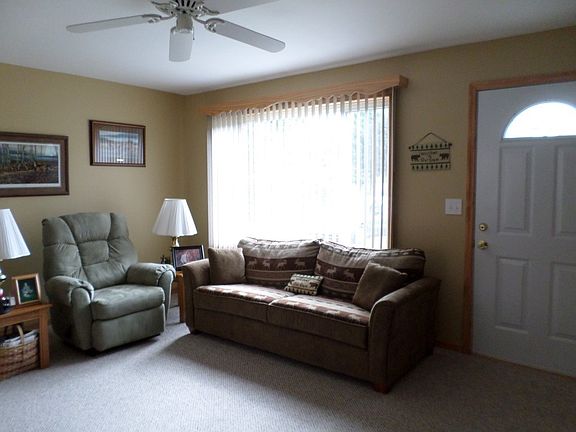 4th image of 1066 Tanglewood Dr
