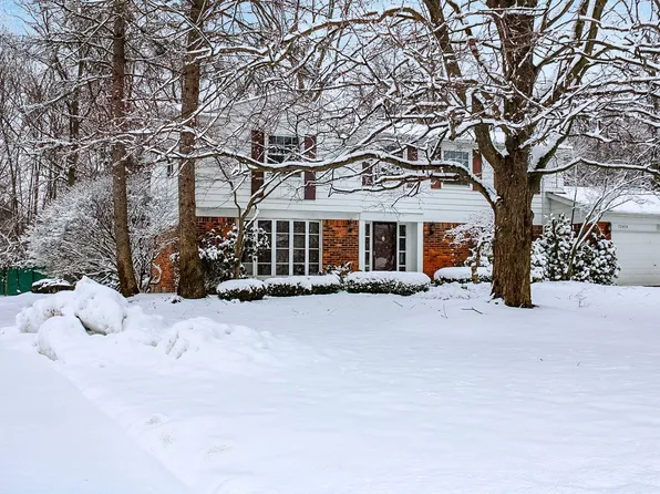 32436 Olde Franklin Dr, Farmington Hills, MI 48334