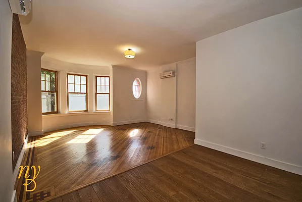 Rented by New York Dwellings LLC | media 15