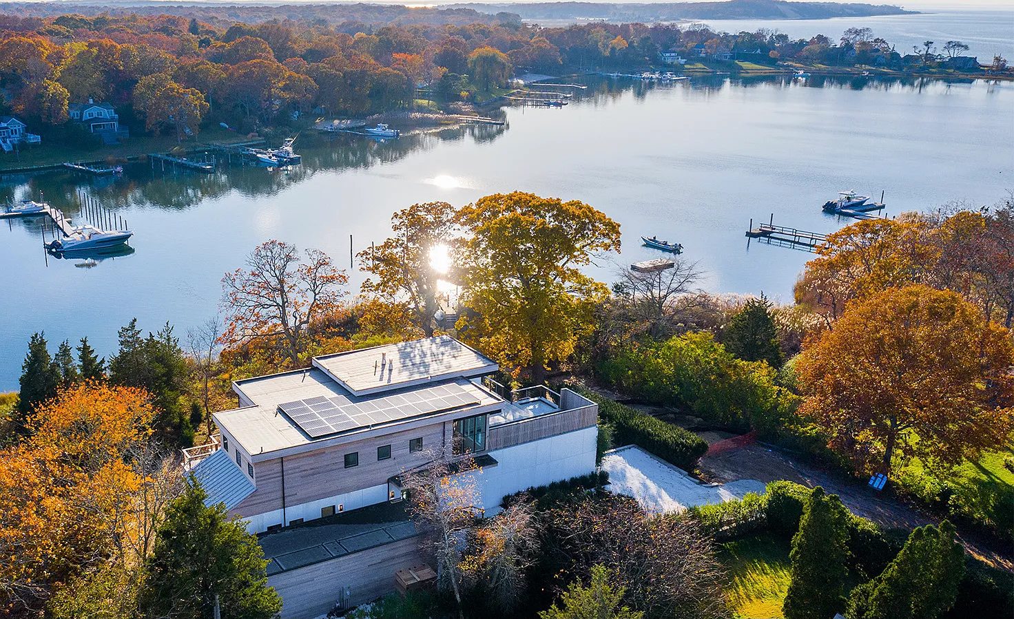 Modern Waterfront New Construction With Stunning Sunsets — Photo 1