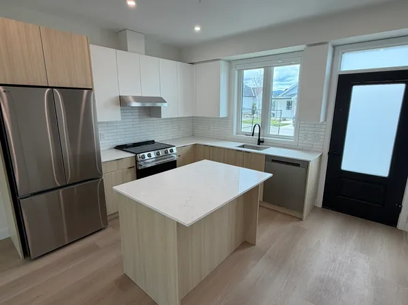 100 Grange Dr #48, Vernon, BC V1H 2M1
