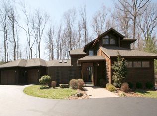 2105 Saint Charles St, Jasper, IN 47546