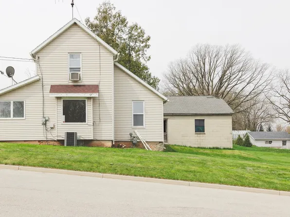 526 E Breed St, Chilton, WI 53014
