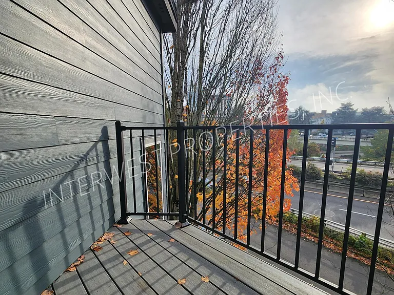 1525 SW 14th Ave #6 — Photo 16