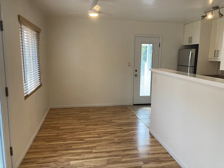 302 N Rios Ave — Photo 11