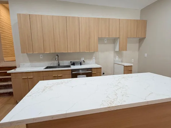 1565 Nautilus St, La Jolla, CA