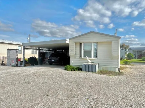 41831 Pleasant Cove Pl, Perry, MO 63462