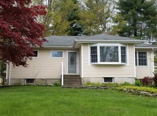 28 Barnett Rd E, Monroe, NY 10950