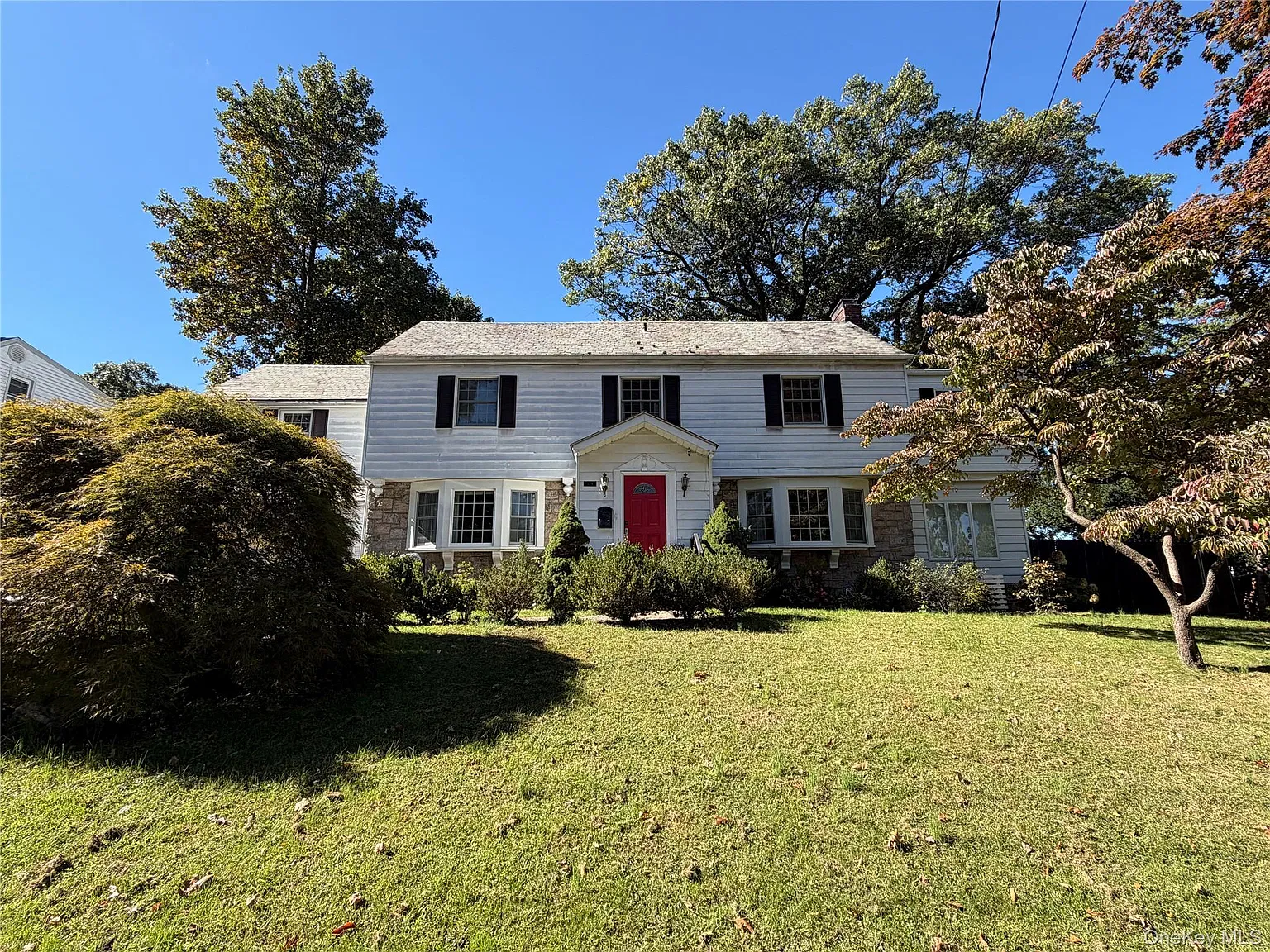 4 bed, 2.5 bath, 2834 sqft, $5,800 — Photo 1