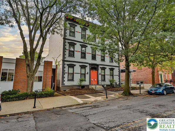 123 N 2nd St, Easton, PA 18042