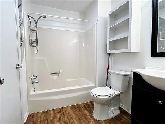 2928 Manhattan Blvd #164 — Photo 10