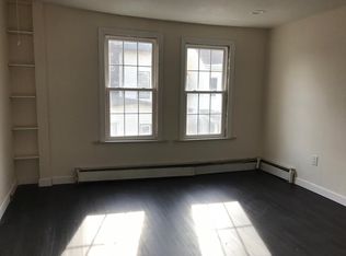 386 E 31st St FLOOR 2, Paterson, NJ 07504