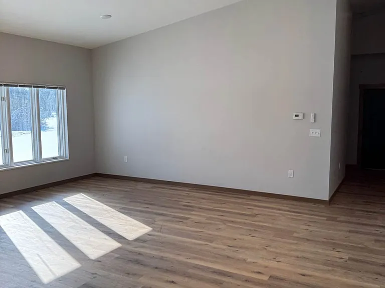 600 W Hickory St #10 — Photo 2