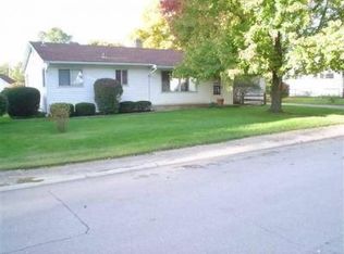 406 Maple Nut Dr, Centerville, IN 47330