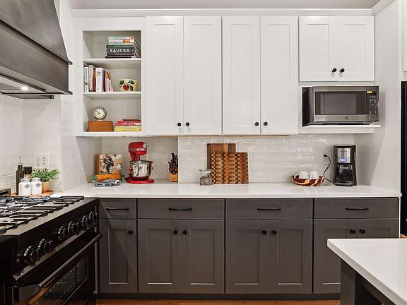 5th image of 854 Linwood Ave #201