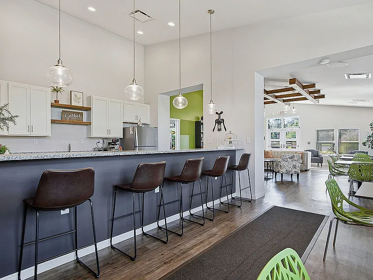 Burr Oak Commons — Photo 3