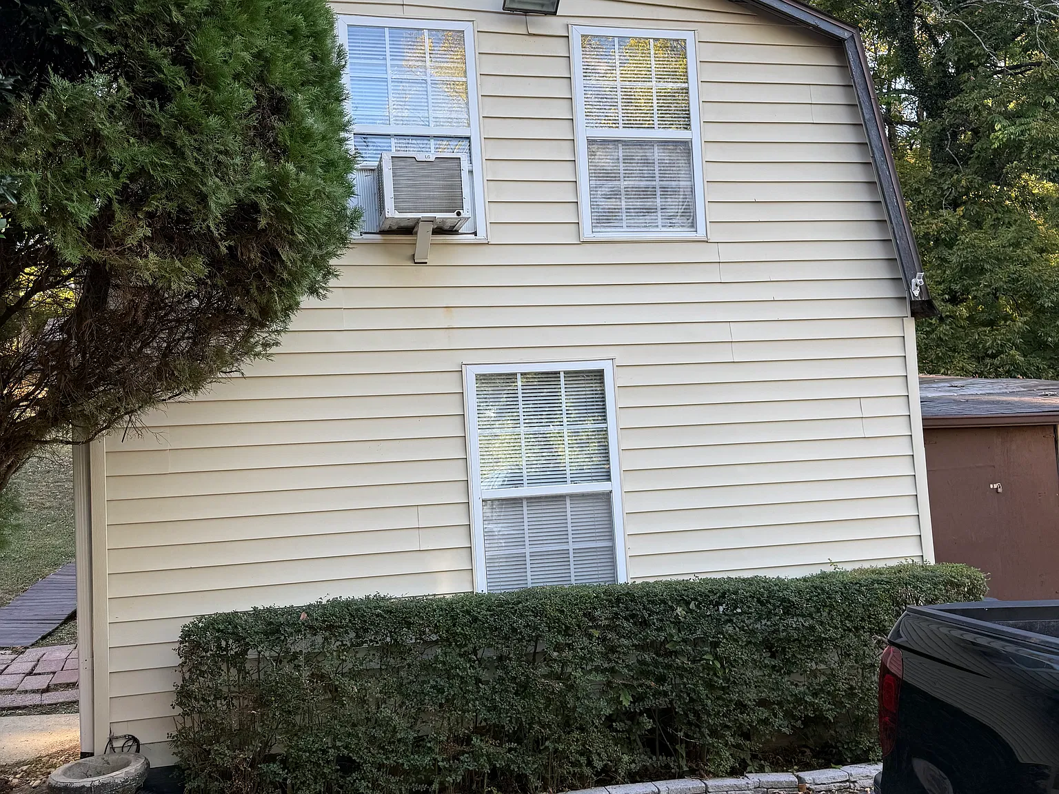 1 bed, 650 sqft, $1,100 — Photo 2