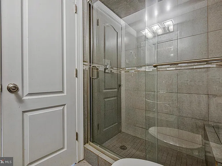 6302 Hil Mar Dr #6-2 — Photo 21