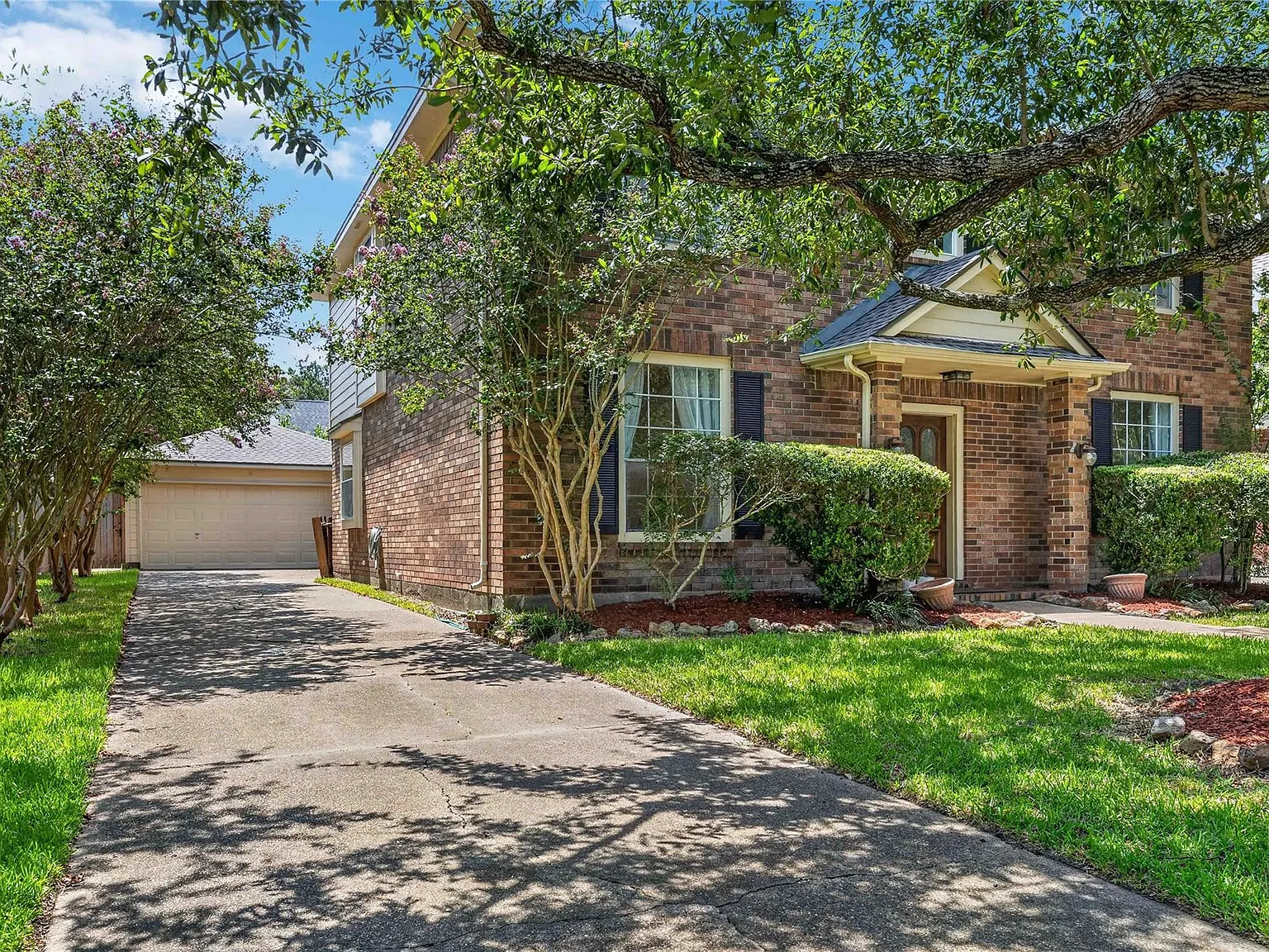 4 bed, 2.5 bath, 2578 sqft, $2,650 — Photo 3