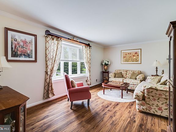 4th image of 509 Dogwood Ct