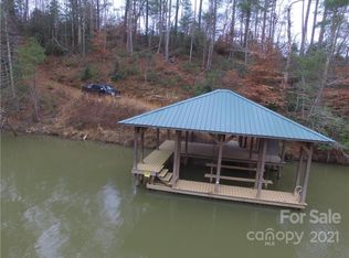 1514 Reflections Edge Dr, Granite Falls, NC 28630
