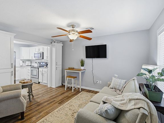 5th image of 406 Neely Rd