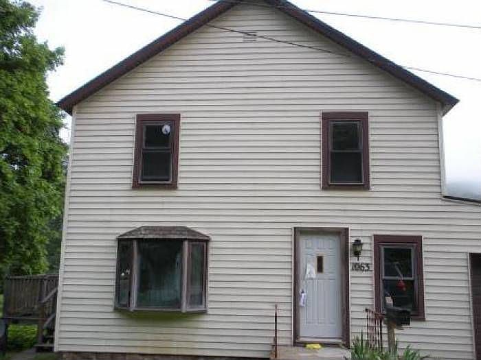 2nd image of 1063 N Broad St