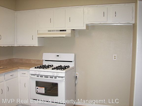2nd image of 4764 SE 28th St