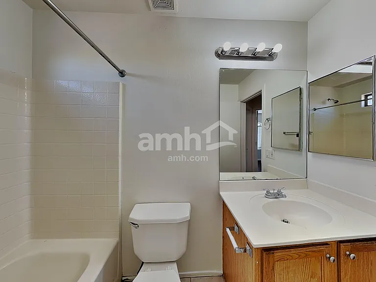 7364 W Ocotillo Rd — Photo 13