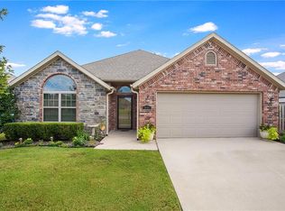 3705 SW Town Vu Rd, Bentonville, AR 72712