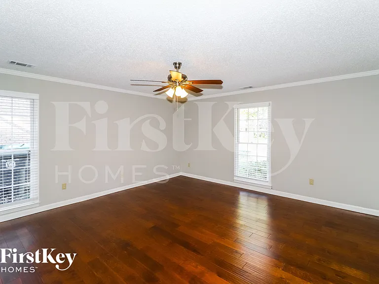 2175 Carrollwood Ln — Photo 10
