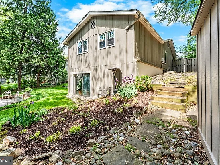 1329 Gresham Rd — Photo 59
