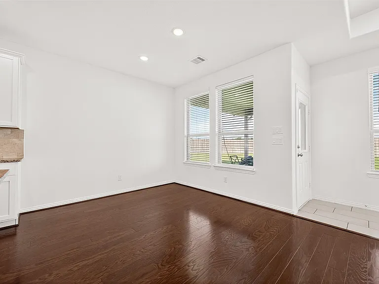 8114 Royal Palm Ct — Photo 20