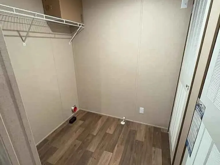 525 Kelly Rd #9 — Photo 6