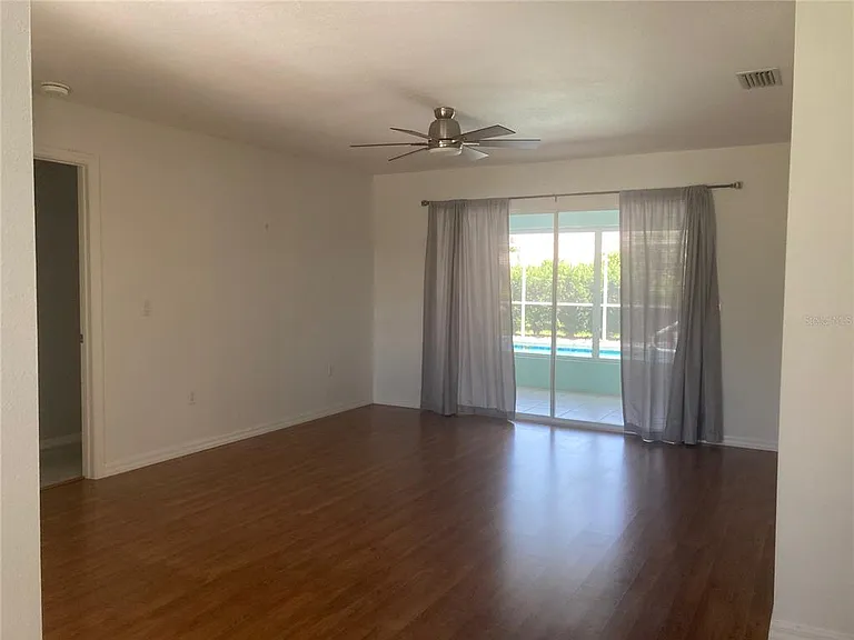 4835 Jacaranda Heights Dr — Photo 6