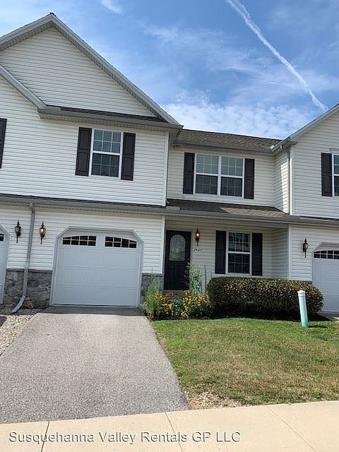 1st image of 2420 Newtown Dr