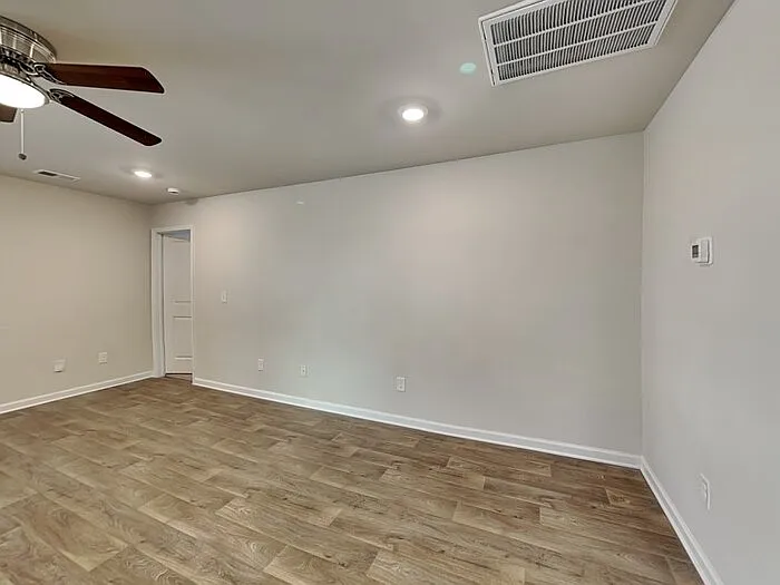 317 Crooked Pine Ct — Photo 4