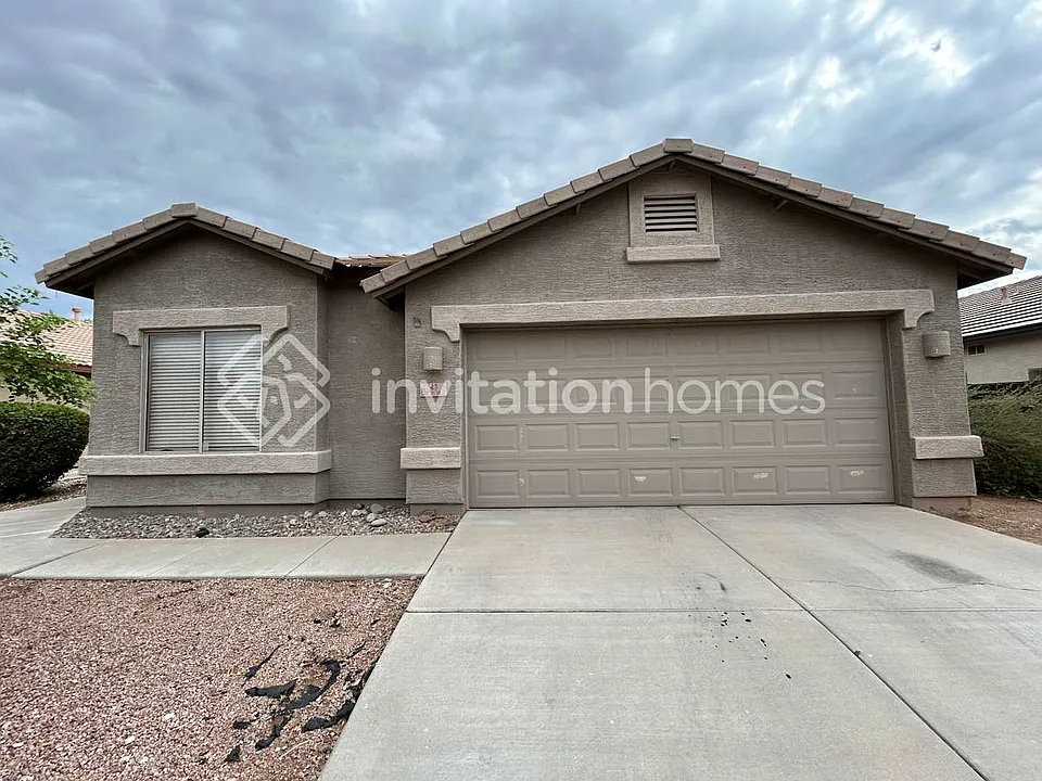 43 N 123rd Dr