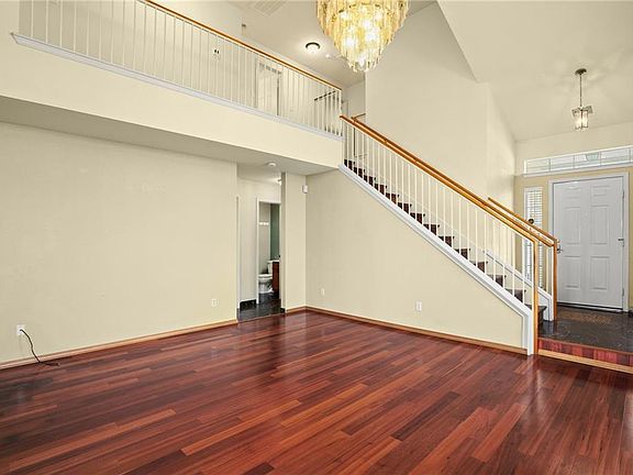 5th image of 1825 Golden Sunrise Ln