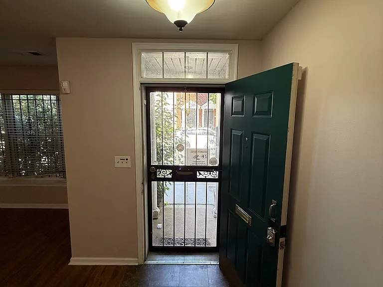 1823 S Napa St — Photo 3