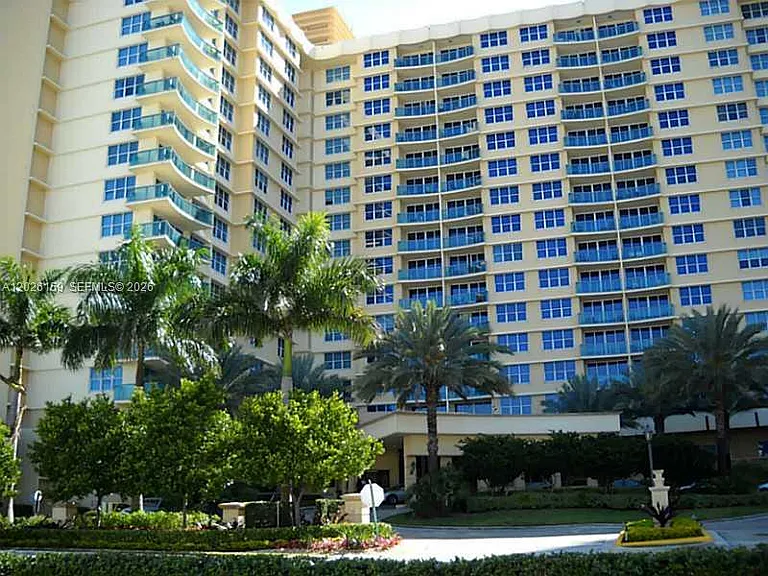 2501 S Ocean Dr #Penthouse 23 — Photo 23