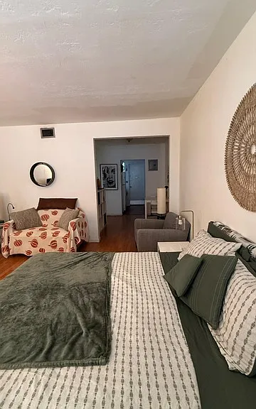 653 Michigan Ave #10 — Photo 11
