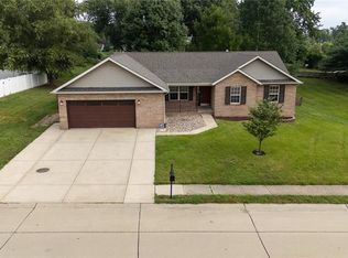 2763 Cascade Lake Dr, Shiloh, IL 62221